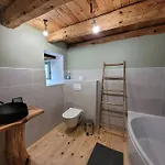 Holiday home Maison Charmante A - 90 M² Avec Terrasse Alleuze
