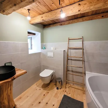 Holiday home Maison Charmante A - 90 M² Avec Terrasse